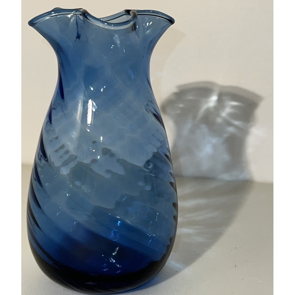Vtg Cobalt Blue Hand Blown Vase Optic Glass Swirl with Ruffled Top 6.25" Tall